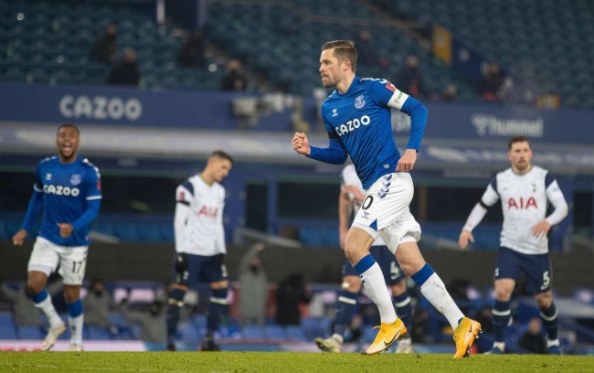 也揭示了他 也揭示了他