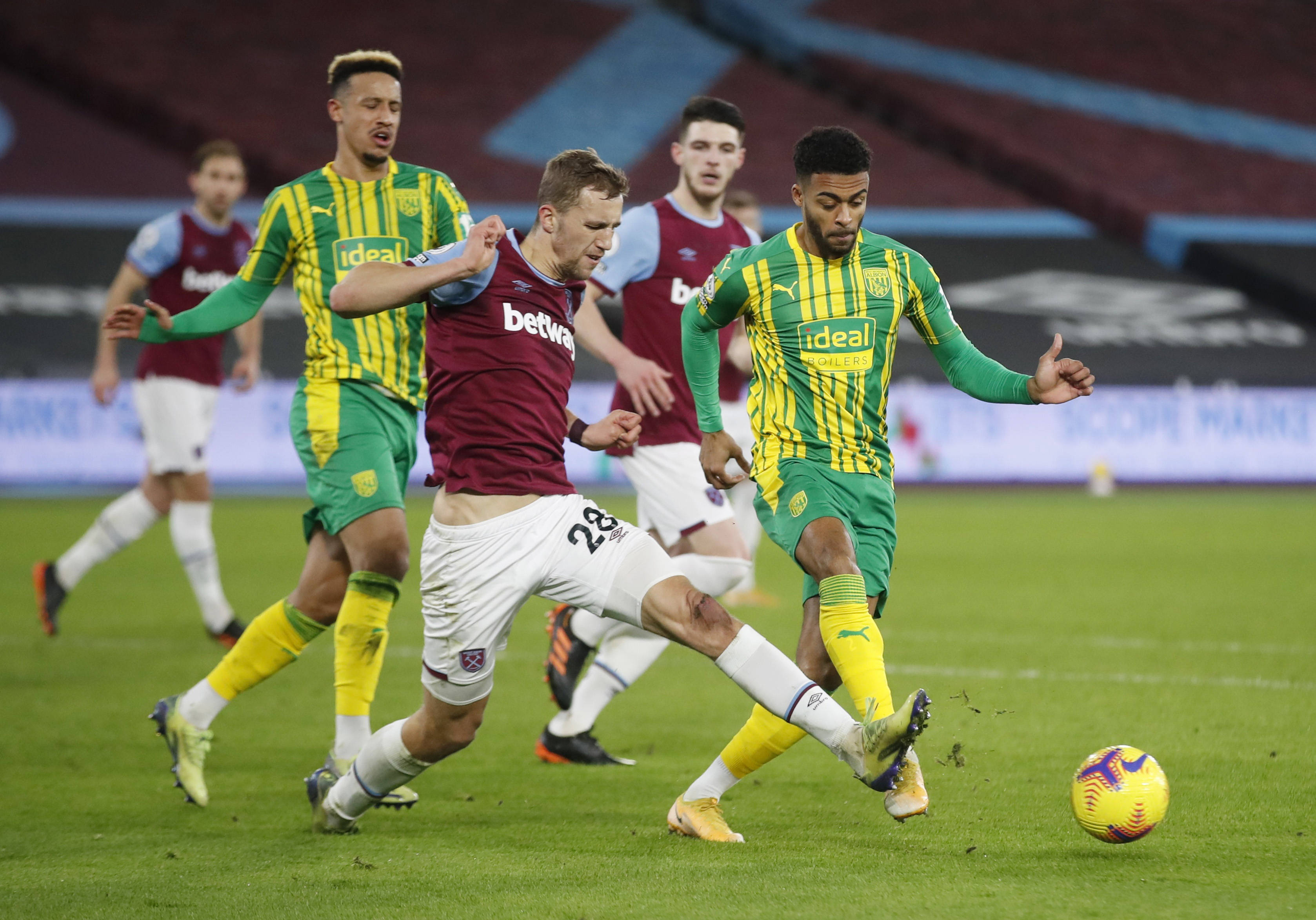 篮球迷们将 篮球迷们将