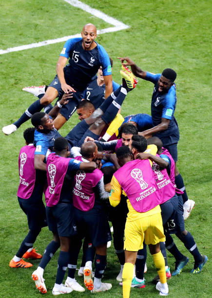 加之内马尔 加之内马尔